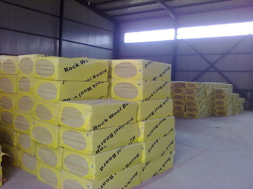 河北張家口市巖棉保溫一體板廠家代理 保溫型硬質(zhì)巖棉板銷售門市部