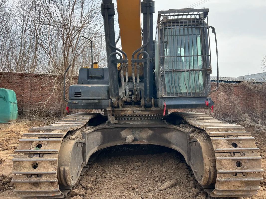 二手徐工490挖掘機帶195破碎錘及鑄造件轉讓，機會難得！